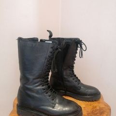 Ladies boots