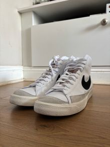Nike Blazer Mid 77