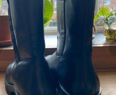 Osprey London Black Boots