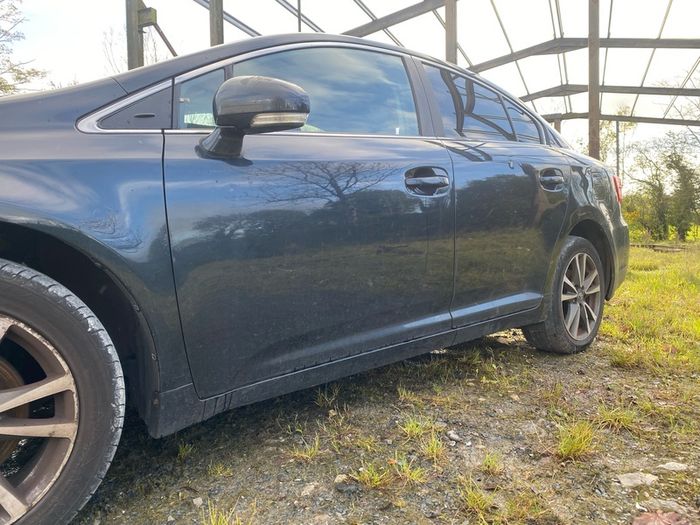 2014 Toyota Avensis Breaking