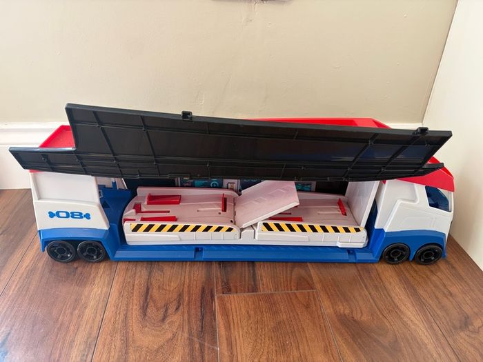 paw patrol truck