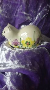 Cat figurine