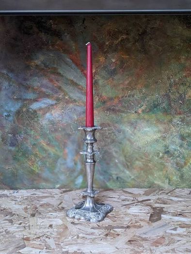 Candle holder
