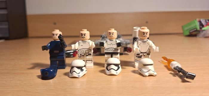 LEGO Star Wars 75166 First Order Transport Speeder Battle Pack