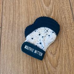 Mouthie Mitten