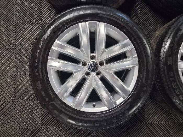 VW Touareg 19"