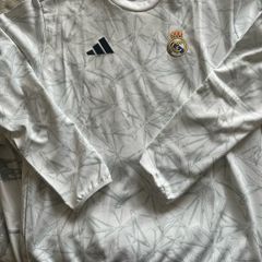 Real Madrid 2024/25 PreMatch Jumper XL