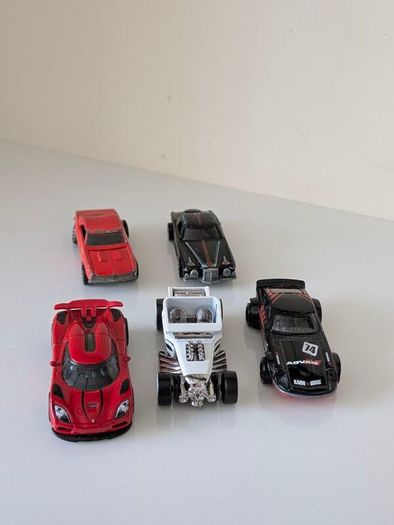 Hot Wheels Die-cast Car Collection - Set of 5