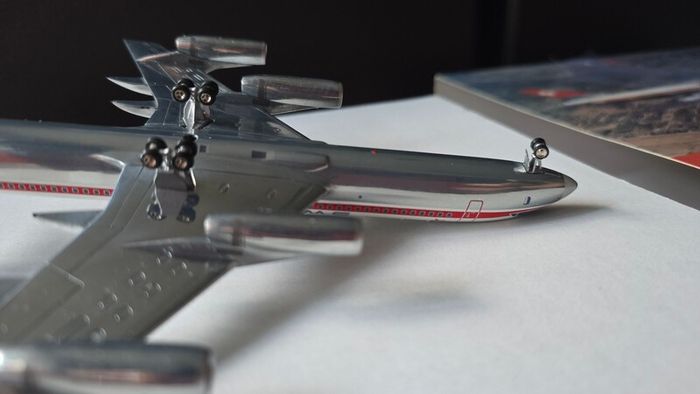 B-models 1:200 Swissair Convair 990