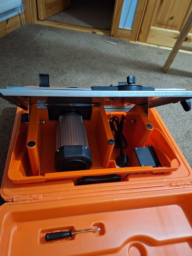 Tile Cutter Norton TT200EM