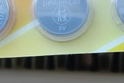 CR 2025 button cell battery - Free shipment