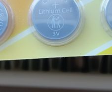 CR 2025 button cell battery - Free shipment