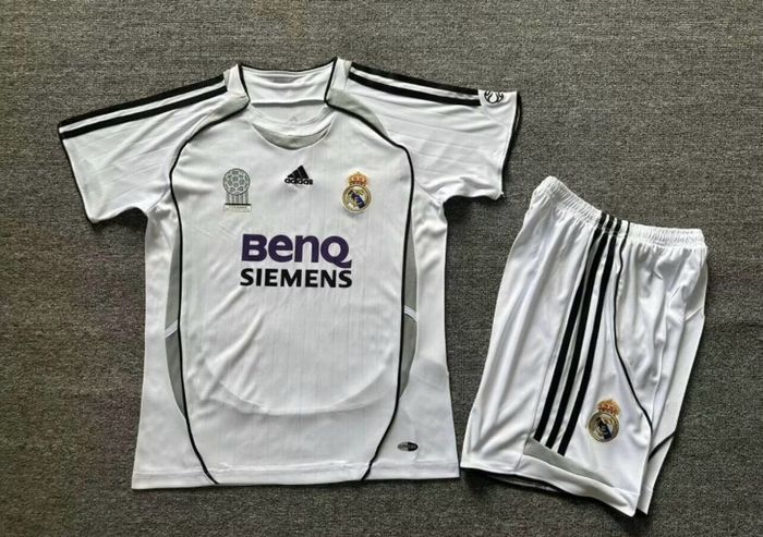 Retro football kits