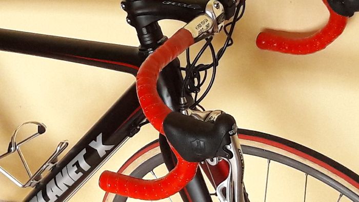 bike . weight 8 kg.