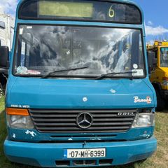 Mercedes 0813 camper conversions
