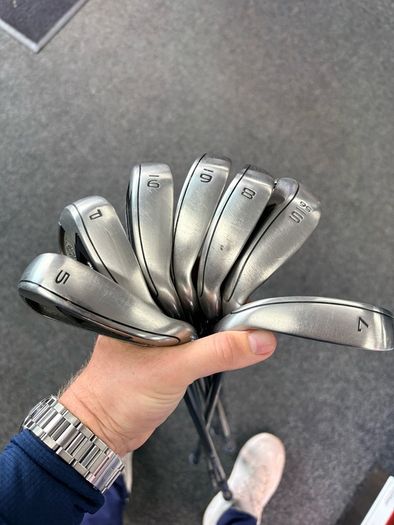 Callaway Rogue ST irons