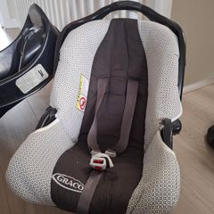 Graco car seat and isofix base