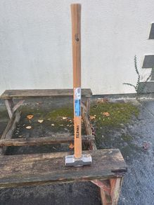 sledge hammer