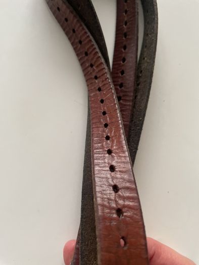 Vintage 1970's Thin Tooled Leather Peace Belt.
