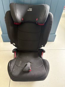 Carseat Age 3-12 Two Available