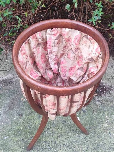 26" Edwardian Mahogany Sewing Basket