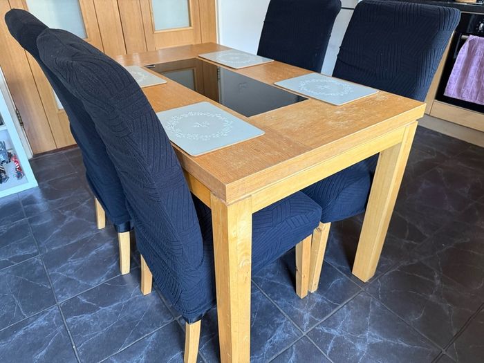 table and chairs