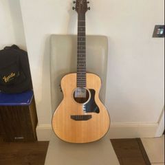electro acoustic guitar