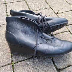 Clarks black ankle boots UK5.5/EU39