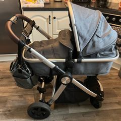 Zummi Panorama XTI travel system with extras