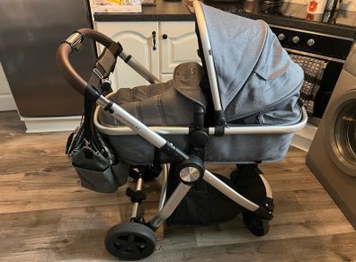 Zummi Panorama XTI travel system with extras