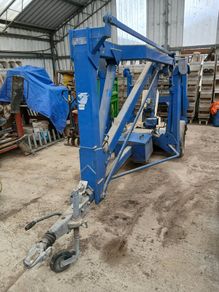 Upright height machine