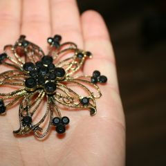 Vintage Black Crystal Brooch 6cm