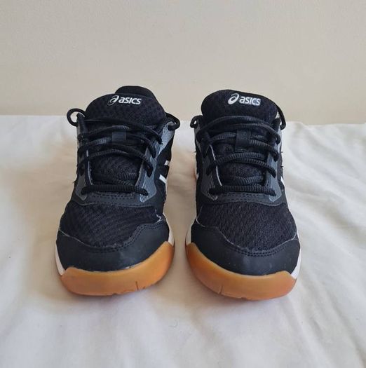 asics upcourt 5 Size 4.5 eu 38 black leather in excellent condition