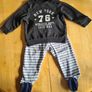 Baby boy clothes bundle Image 4