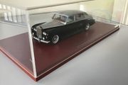 Rolls Royce 1970 phantom VI James young model car