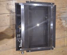 Wall mounted gas fire