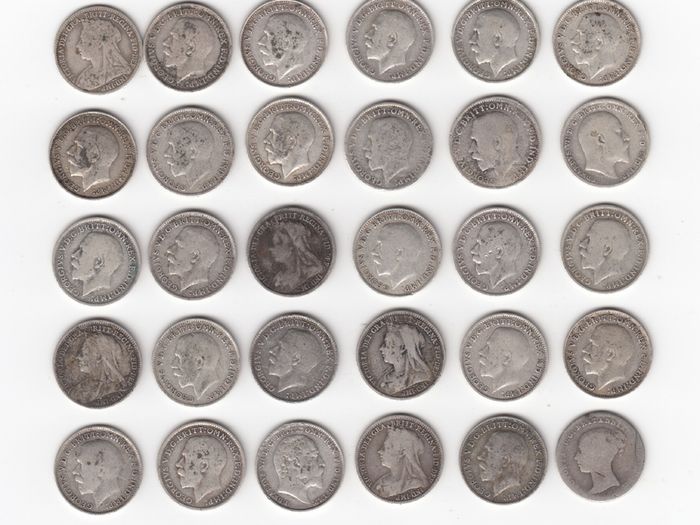 G.B. 29 x 3d, & 1 x 4d, 30 x 921/2% Silver Coins ( no.444)