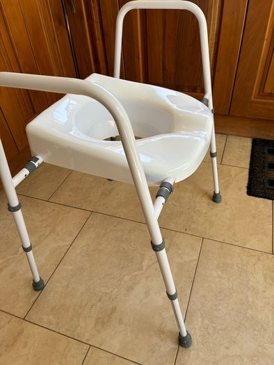 Toilet Frame