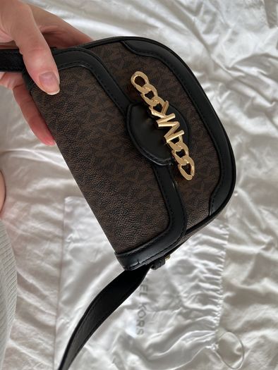 Michael kors crossbody