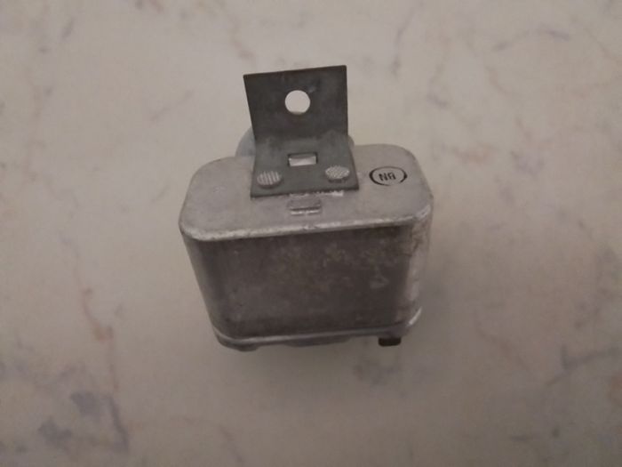VW 12 Volt Relay.