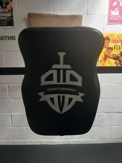 Power Tower / pull ups / sit ups