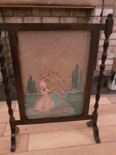 Antique fire guard.