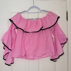 Zara Basics Off-Shoulder Ruffle Top in Pink - size small