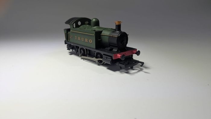 Hornby R1142 Loco 0-4-0T "Truro" OO Gauge