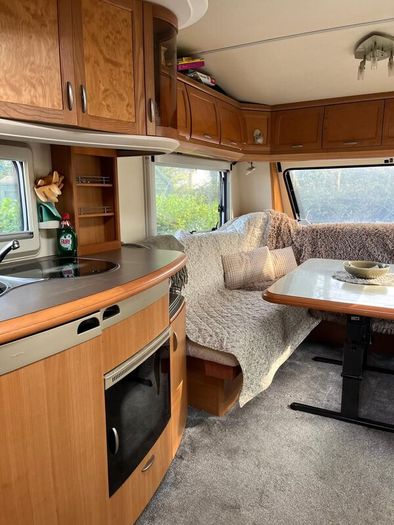 Hobby Prestige Twin Axle Caravan with new Awning