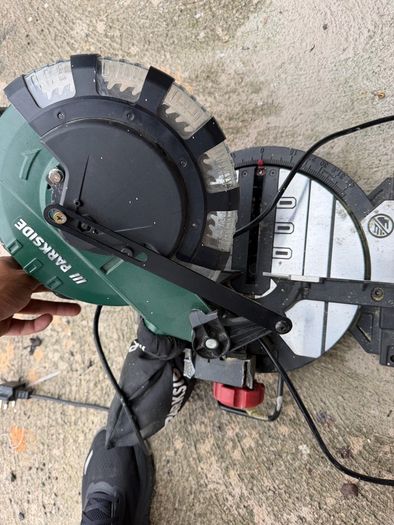 Mitre Saw damaged but working