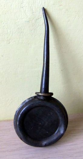 Banjo Oil Can