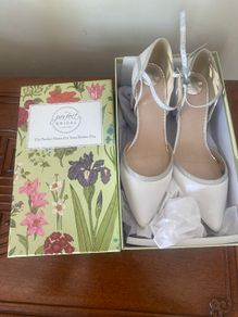 Ivory wedding shoes