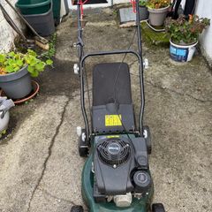 lawnmower self driver 2 and half years old in very good condition