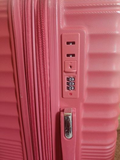 Max Studio 20kg hard case